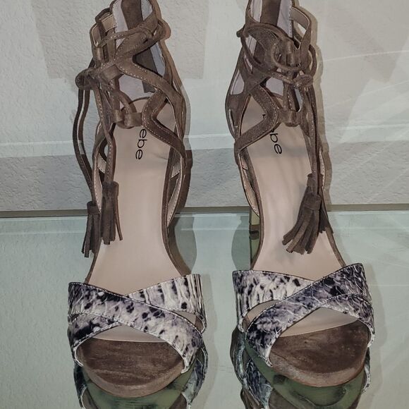 Bebe Lea Tassleled Tie-up Sandal Size 10 - Picture 8 of 16